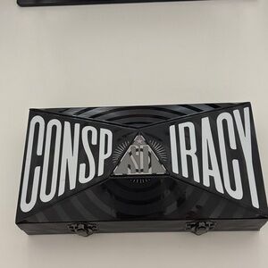 Conspiracy Black and White Makeup Palette